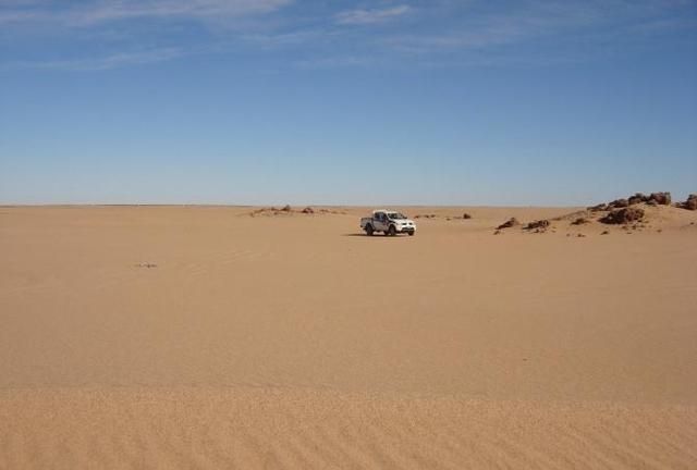 世界上最大的沙漠是什么沙漠图10